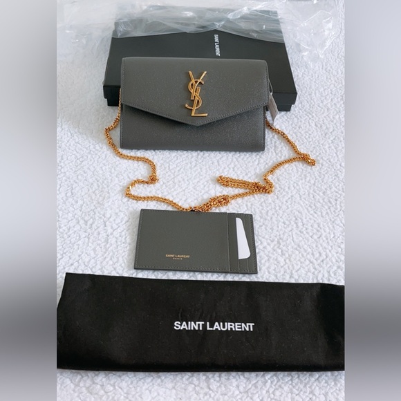 Saint Laurent Uptown Chain Wallet in Grain De Poudre Embossed Leather - Picture 3 of 16
